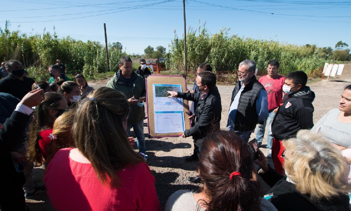 F. Varela: Andrés Watson supervisó las tareas para la rehabilitación de caminos rurales